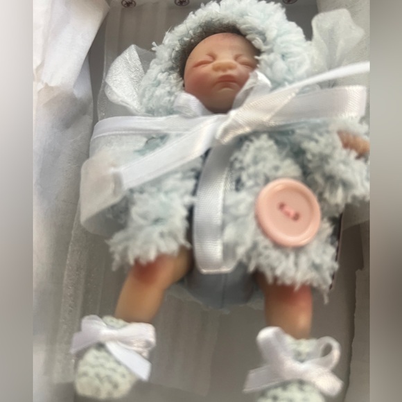 NEW Collectible Cute As A Button Doll - Picture 10 of 11